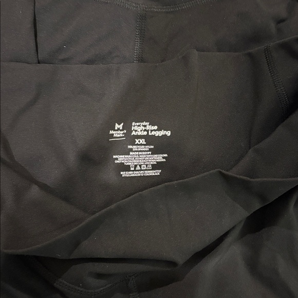 Bundle of women’s workout leggings - Picture 5 of 5